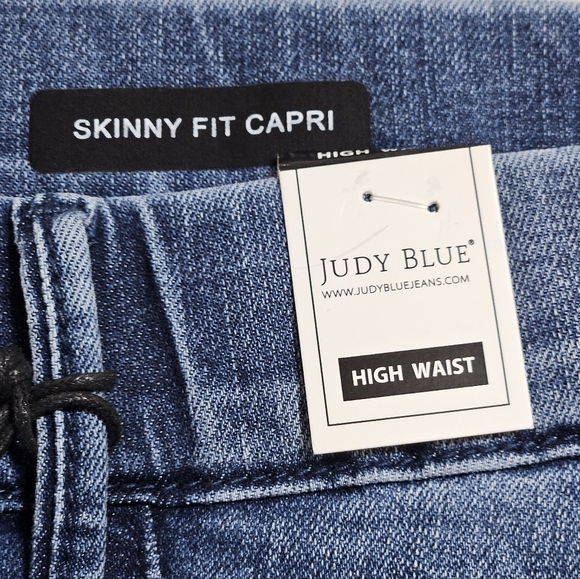 JUDY BLUE NWT Womens High Rise Pull On Skinny Capri Cropped Pant Medium Wash 18W - Picture 6 of 14